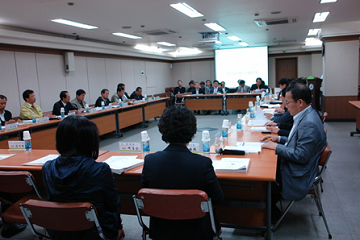 2012.10월 주민참여예산위원회 회의 모습