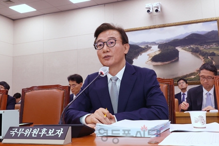 ▲국회 농림축산식품해양수산위원회 7월 14일 국회에서 개최된 해양수산부장관 후보자에 대한 인사청문회에서 전재수 후보가 이만희 의원의 질의에 답변하고 있다. Ⓒ영등포시대
