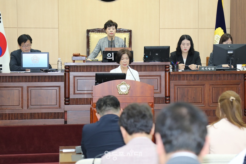 ▲이순우 영등포구의회 국민의힘 의원이 18일 오전 본회의장에서 열린 제262회 임시회 1차 본회의에서 의사 진행 발언을 하고 있다. ©영등포시대
