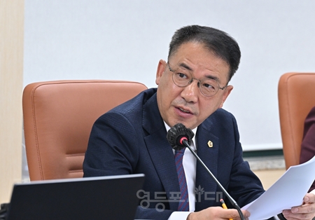 ▲김재진 의원이 “제도가 있어도 시민이 알지 못하면, 체감 정책이 될 수 없다”라며 “서울시의 실내공기질 정책은 더욱 적극적인 홍보와 정보 공개가 필요하다”라고 밝히고 있다. Ⓒ영등포시대