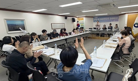 ▲추석 연휴로 인해 9월 28일 열린 양평1동 통장회의 ⓒ임헌호 구의원 페이스북 갈무리