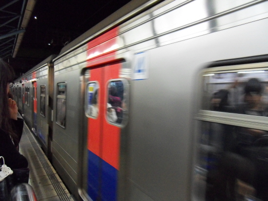 정상 운행중인 지하철