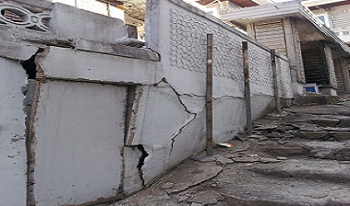 담장균열 및 계단파손상태