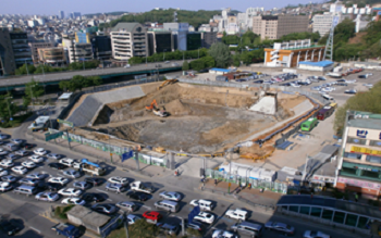 임시저류조 설치공사 중인 사당동 일대