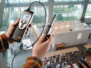 테스토코리아가 쾌적한 학습 현장에 도움을 주는 온습도계 testo 625 (사진제공: 테스토코리아)