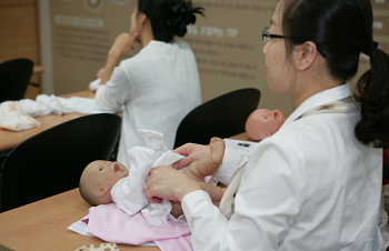 △ 2012년 8월 출산준비교실 실시 모습