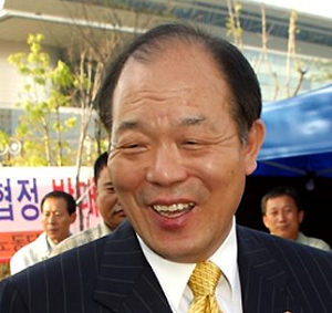 추진위는 상임대표 김영진(전농림부장관)