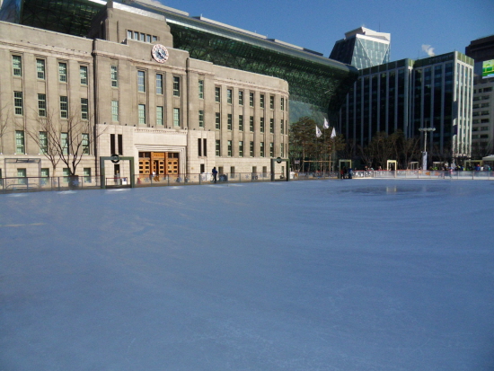 2012년 12월 서울광장 야외스케이트장 전경(영등포시대 DB)