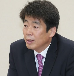 신계륜 환경노동위원장 