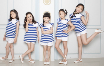 키즈그룹 리틀뮤즈가 2집 놀고 싶어요로 돌아왔다. &copy; 뮤즈 오디세이