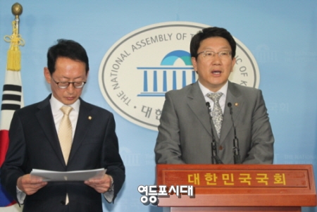 권성동 의원(사진 오른쪽)은 국회에서 기자회견을 열고 “MB 측에서 성완종 전 의원에 사면을 노무현 정부에 요구할 이유가 없다”고 주장했다. ⓒ박강열 