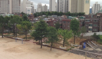 우신초등학교 숲 &copy;영등포구 