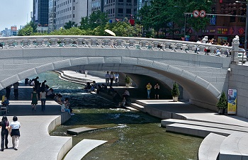  청계천 수상패션쇼 Ⓒ서울시