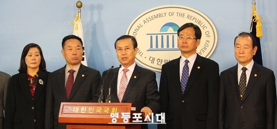 대한민국육해공군해병대(예) 대령연합회는 28일(월) 오전 국회 정론관에서 기자회견을 열고 “한·일 군사비밀 정보보호협정 체결 추진을 적극 지지 한다”고 밝혔다. ⓒ임종상 기자