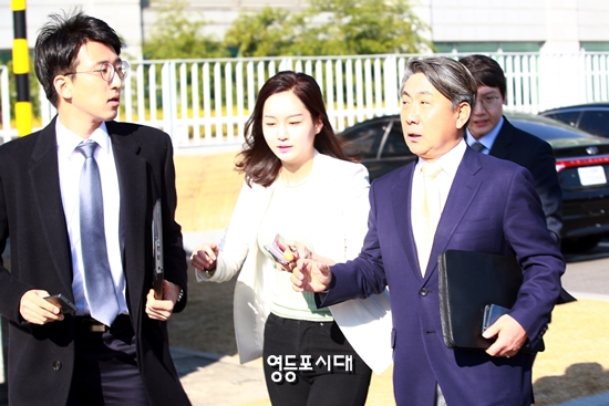 이동관 전 청와대 홍보수석(사진 오른쪽)은 적폐청산에 대한 질문에 “정치보복이”이라는 입장을 거듭 밝혔다. &copy;영등포시대