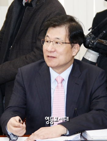 신경민 국회의원이 KBS 사장 양승동 후보자 인사청문회에 대한 입장을 밝히고 있다. &copy;영등포시대