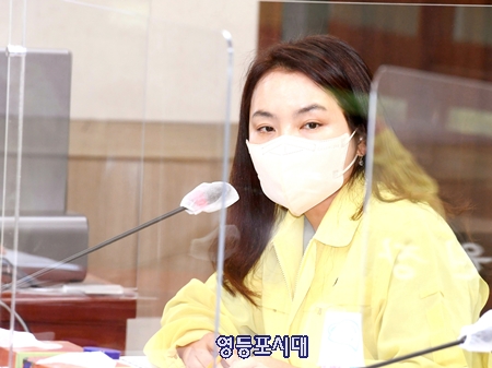 ▲‘서울특별시 영등포구 입학준비금 지원 조례안’을 대표 발의한 차인영 구의원 