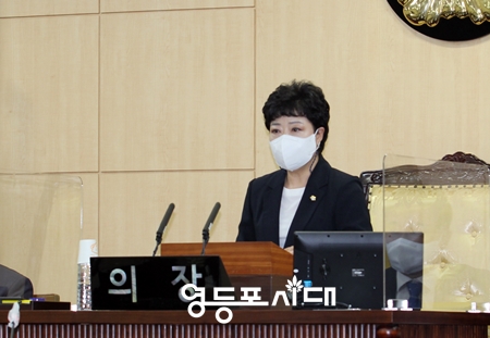 ▲제9대 전반기 의장으로 선출된 정선희 의원이 인사말을 하고 있다. Ⓒ영등포시대