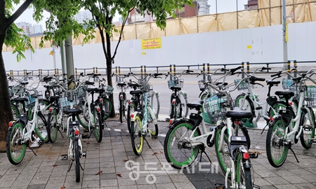 ▲영등포 제2스포츠센터 인근에 설치된 따릉이 정거장 Ⓒ영등포시대