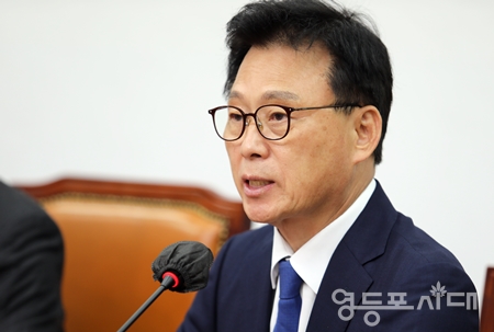 ▲박광온 원내대표가 “윤석열 대통령과 정부여당이 언론 장악 시도를 본격적으로 한다면, 국민의 분노를 피할 수 없다”라고 경고하고 있다.Ⓒ영등포시대