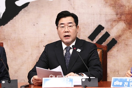 ▲박찬대 더불어민주당 원내대표가 28일 서울 여의도 국회에서 열린 확대간부회의에서 발언하고 있다. ©김정현 기자