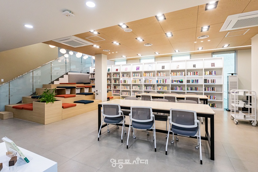 ▲원지공원 도서관 3층 일반자료실 내부모습. ©영등포구 제공