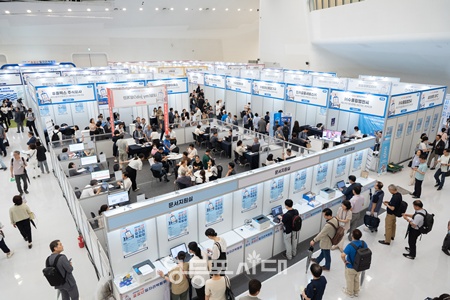 ▲지난해 열린 2024년도 중장년 일자리박람회 전경. ⓒ서울시 제공