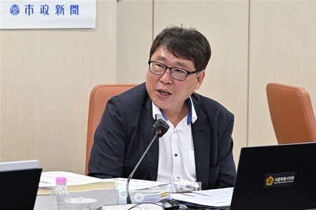 ▲김지향 시의원이 6월 18일 서울시의회 제331회 정례회 교통위원회 회의에서 발언하고 있다. ⓒ서울시의회 제공  