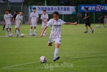 ▲한국 여자 U-14 축구대표팀에 발탁된 영등포구스포츠클럽 출신 김지아 선수/이미지=영등포수 스포츠클럽 제공