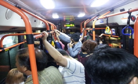 ▲한 심야버스 내부탑승현황